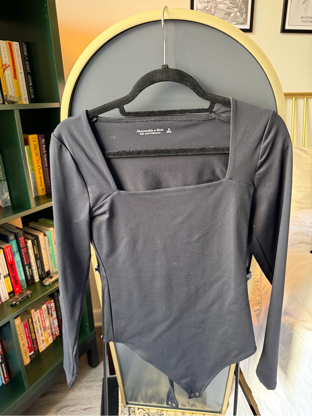 Abercrombie & Fitch Black Long-Sleeve Square Neck Bodysuit